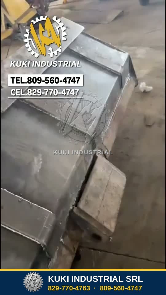 Reparación de un cubo de excavadora en el taller de Kuki Industrial